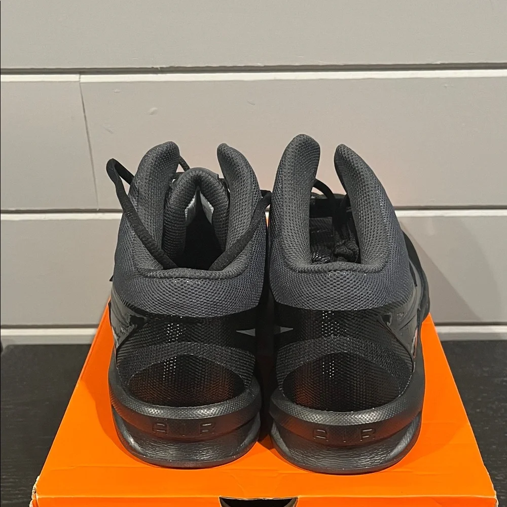 Nike Air Visi Pro 6 NBK Black and Gray Athletic Shoes Men’s Size 11 - Picture 4 of 8
